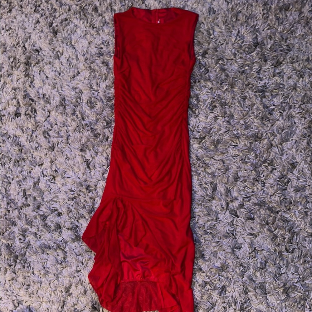 Elegant Red Sleeveless Dress